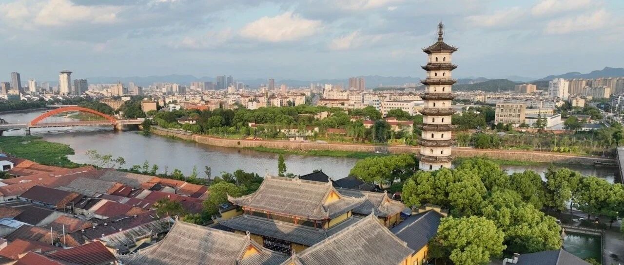 1770023483103dca61e9d63418c69